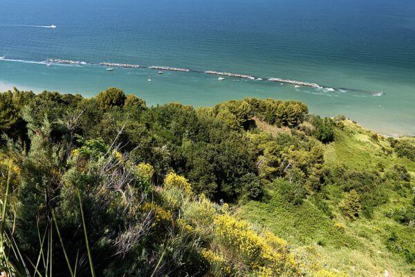trekking sul monte san bartolo